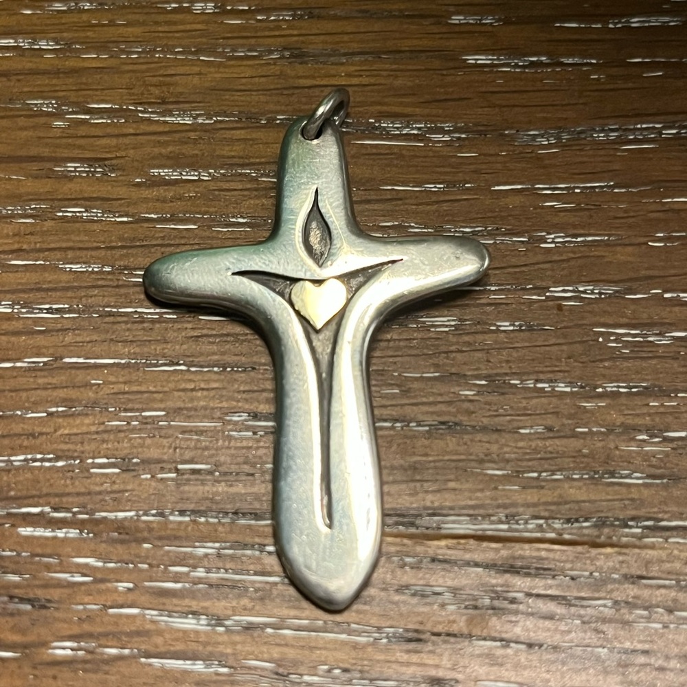 Beautiful retired James Avery sterling cross with 14K gold heart